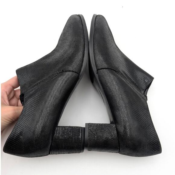 Trotters Keegan Heel Pump Women's T2059-008 Side Zip Black Size US9W EU40 - Picture 6 of 11